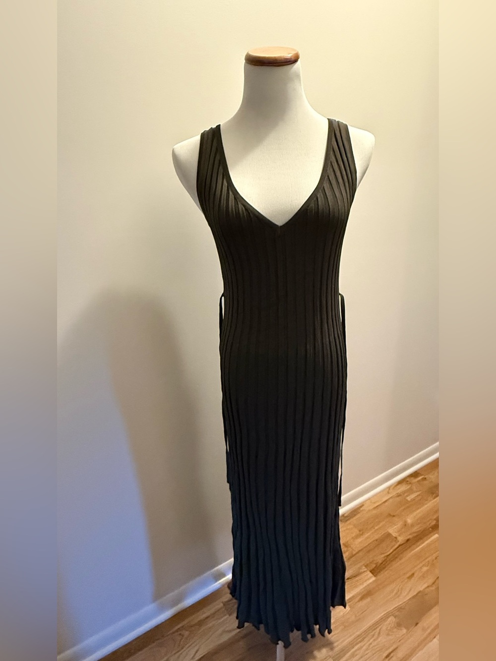 DISSH Olive Ribbed V-Neck Maxi Dress